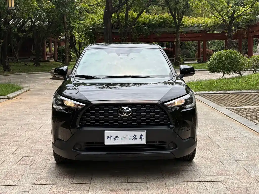Toyota Corolla Cross — миниатюра 2
