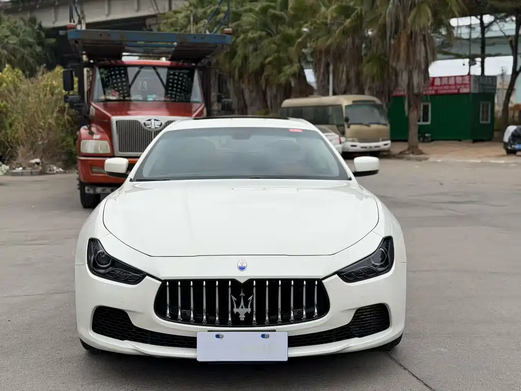 Maserati Ghibli — миниатюра 2