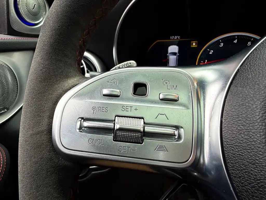 MERCEDES-BENZ GLC AMG