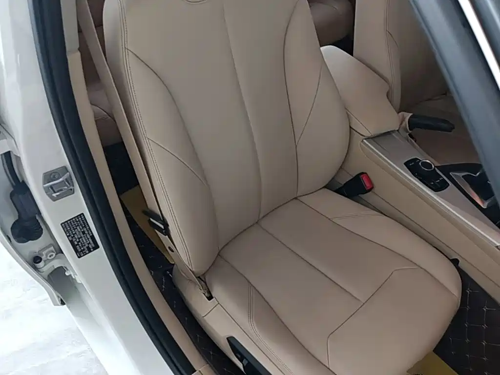 BMW 3 Series — миниатюра 25