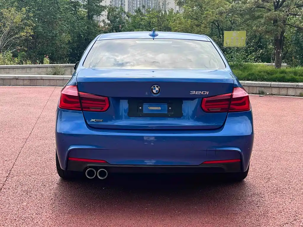 BMW 3 Series — миниатюра 5