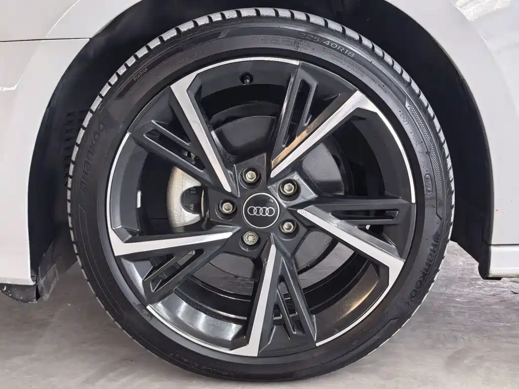 Audi A3 - фото 18