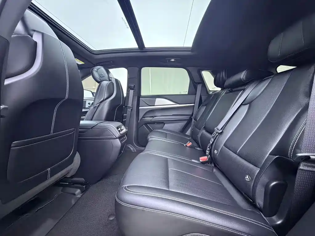 Cadillac XT5 — миниатюра 9