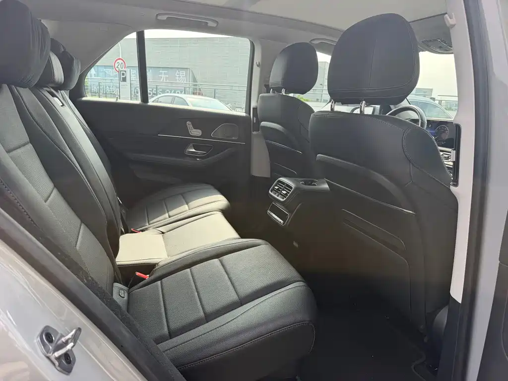 Mercedes-Benz GLE (Import) — миниатюра 11