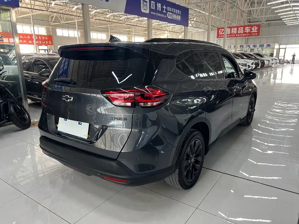 Chevrolet Volando — миниатюра 9