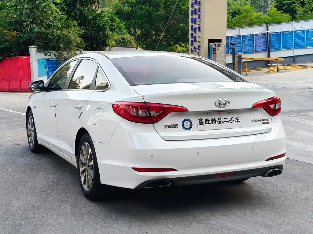 Hyundai Sonata — миниатюра 6