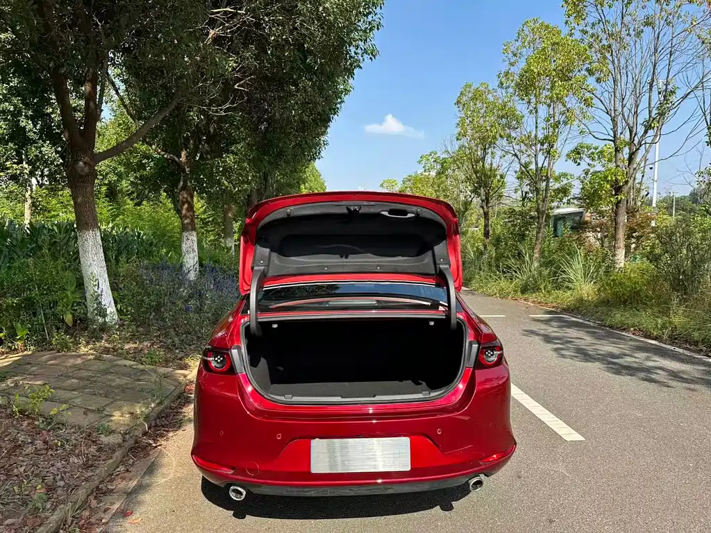 Mazda 3 Axela — миниатюра 21