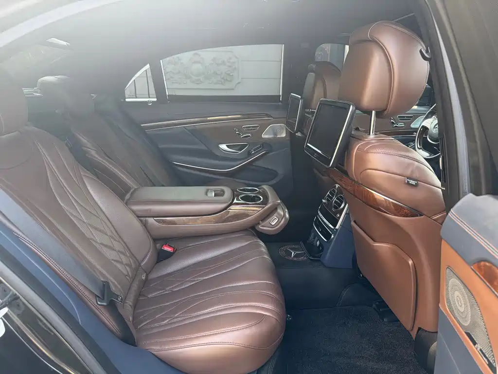Mercedes-Benz S-Class — миниатюра 16