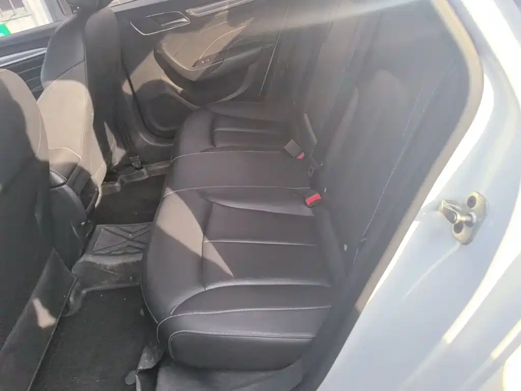 Roewe Roewe i6 Classic — миниатюра 17