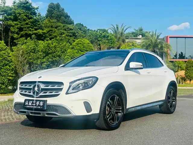 MERCEDES-BENZ  GLA 2018