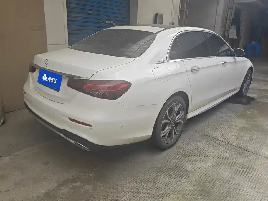 Mercedes-Benz E-Class — миниатюра 3