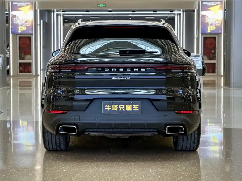PORSCHE CAYENNE