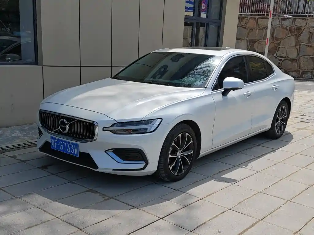 Volvo S60 2021