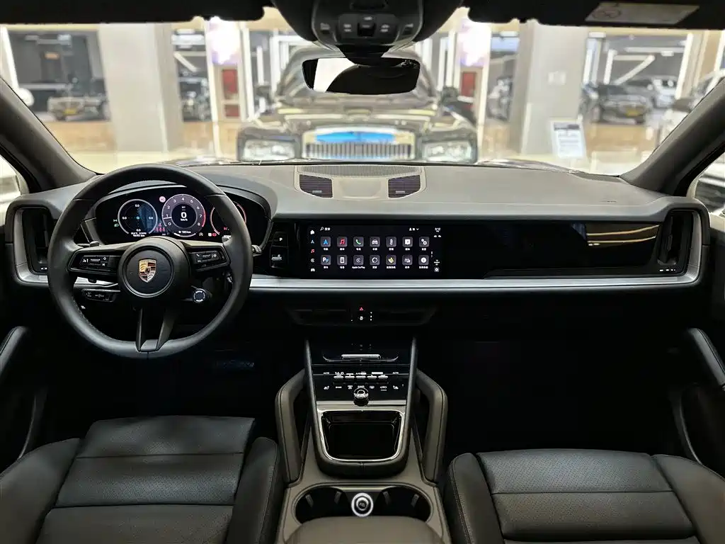 PORSCHE CAYENNE