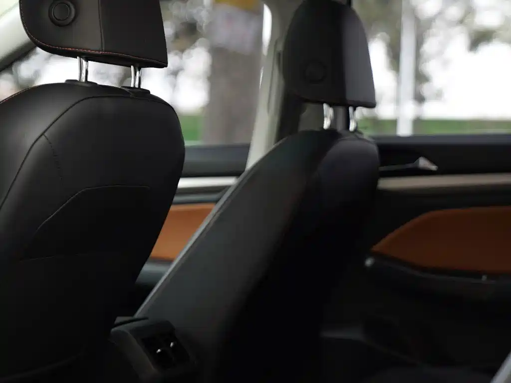 Volkswagen Bora — миниатюра 8