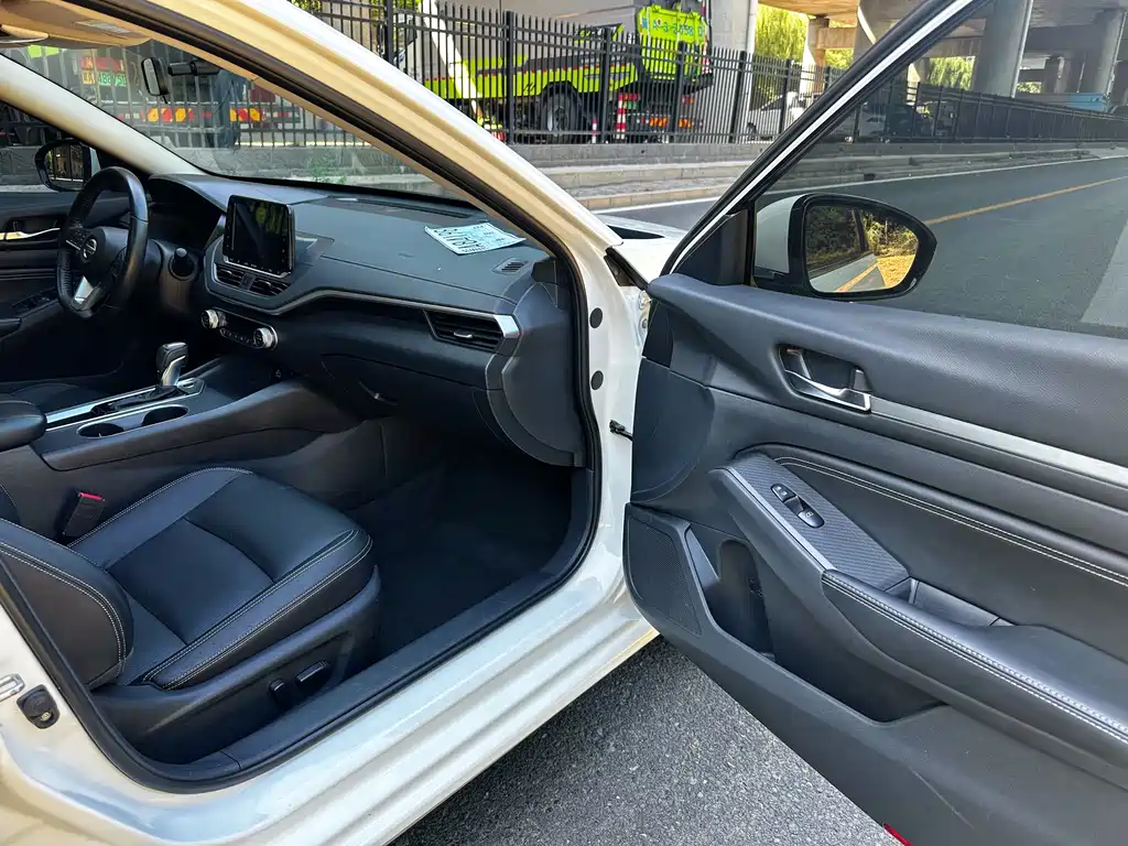 Nissan Teana — миниатюра 9