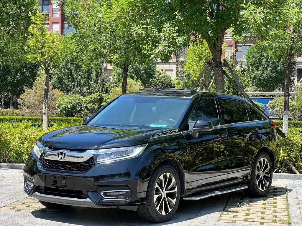 2018 Honda Avancier - zdjęcie 1 z 16