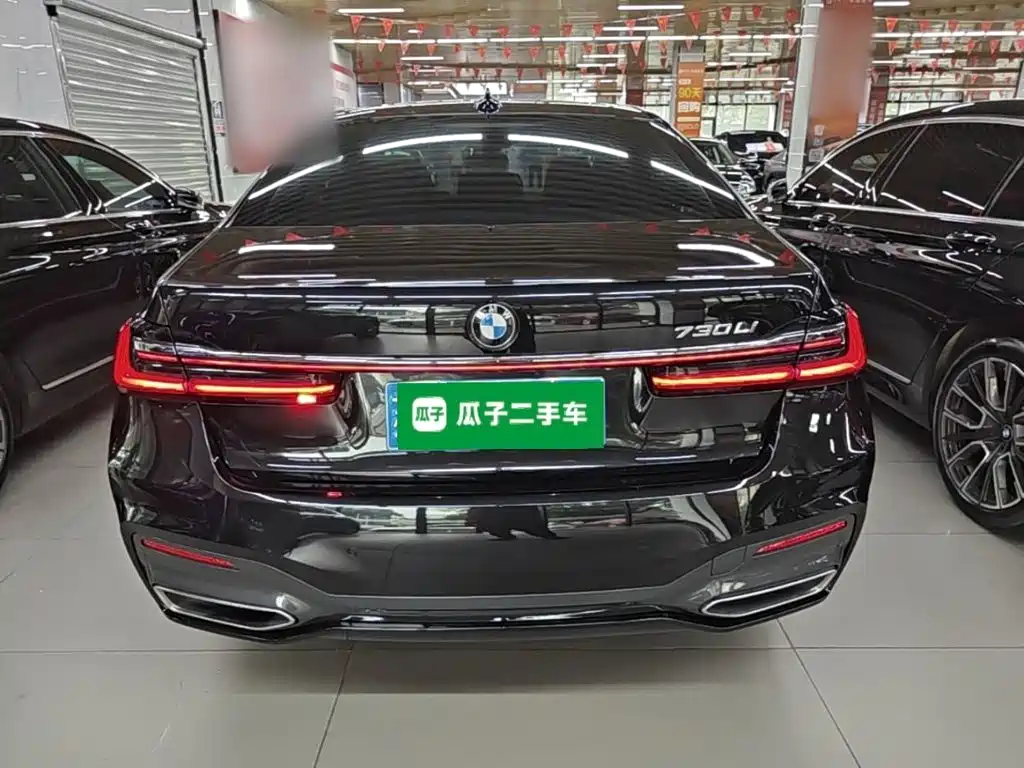 BMW 7 Series — миниатюра 6
