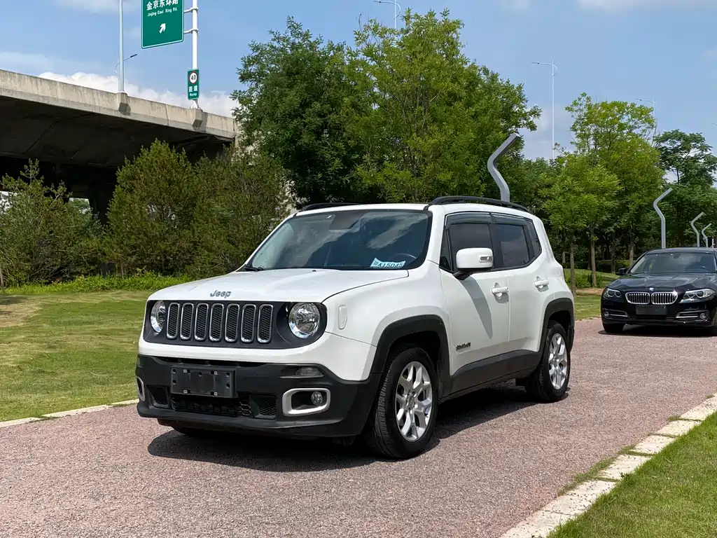 Купить Jeep Renegade