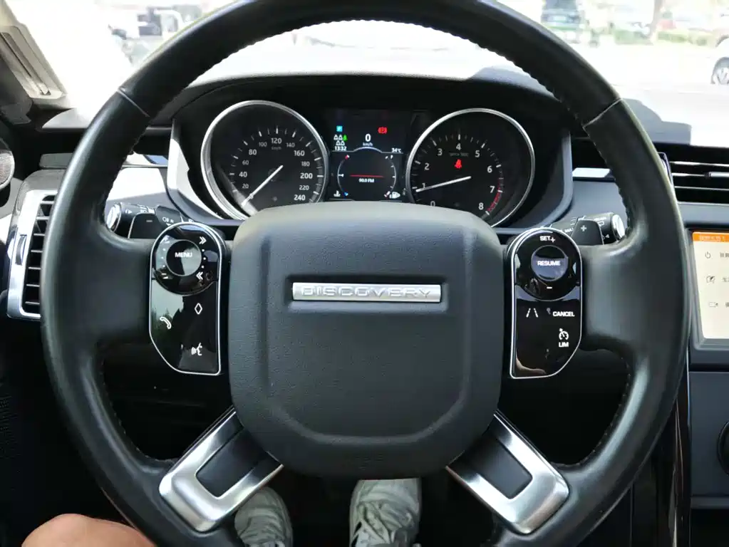 Land Rover Discovery — миниатюра 15