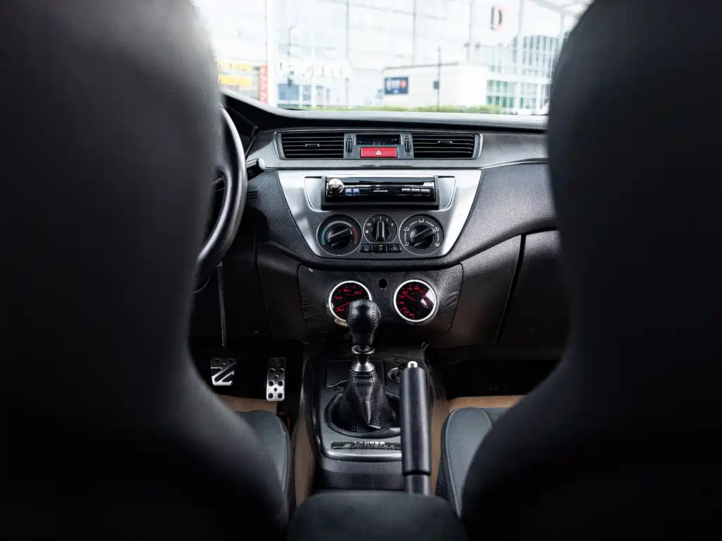 Mitsubishi Lancer — миниатюра 15