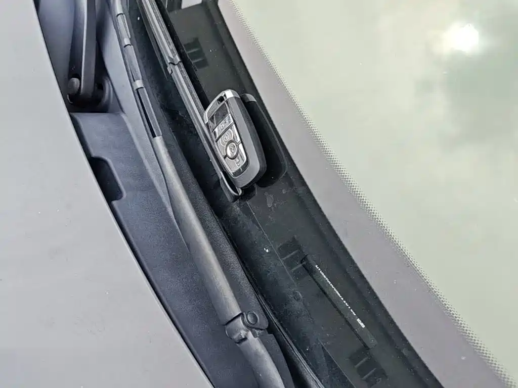 Lincoln Corsair — миниатюра 9