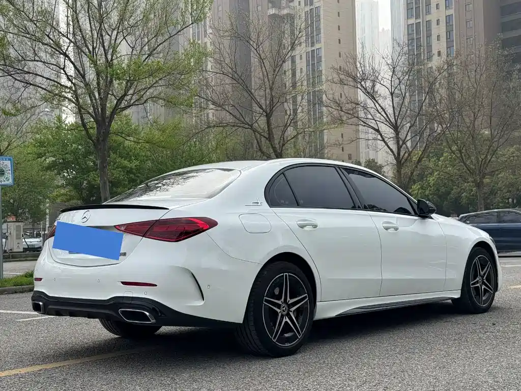 Mercedes-Benz C-Class — миниатюра 23