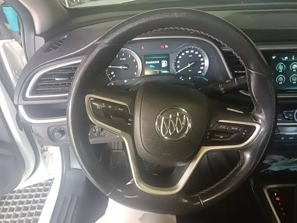 Buick Excelle — миниатюра 11