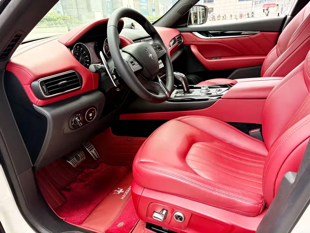 Maserati Levante — миниатюра 2
