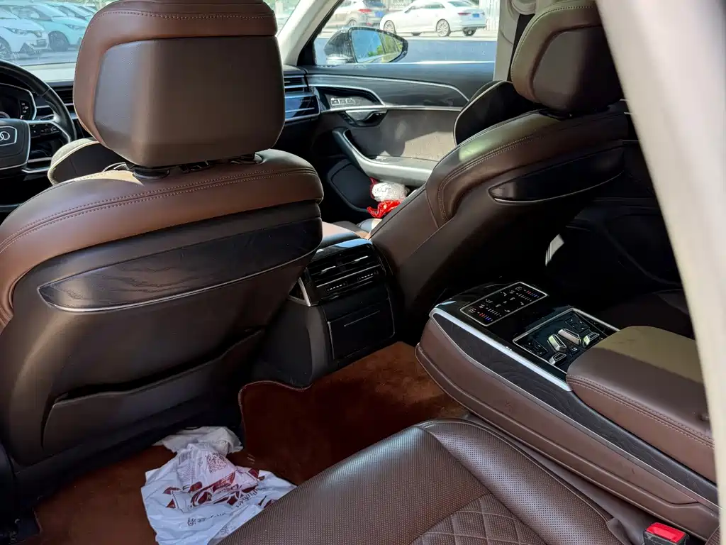 Audi A8 — миниатюра 11