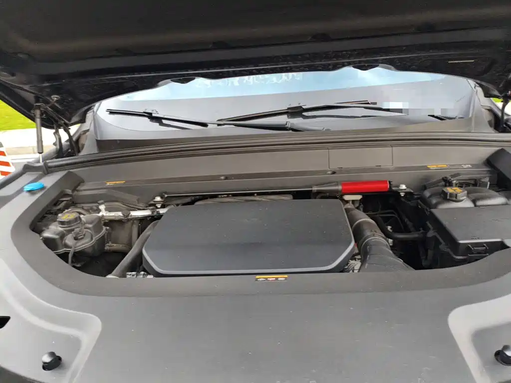 Li Auto Li L8 — миниатюра 19