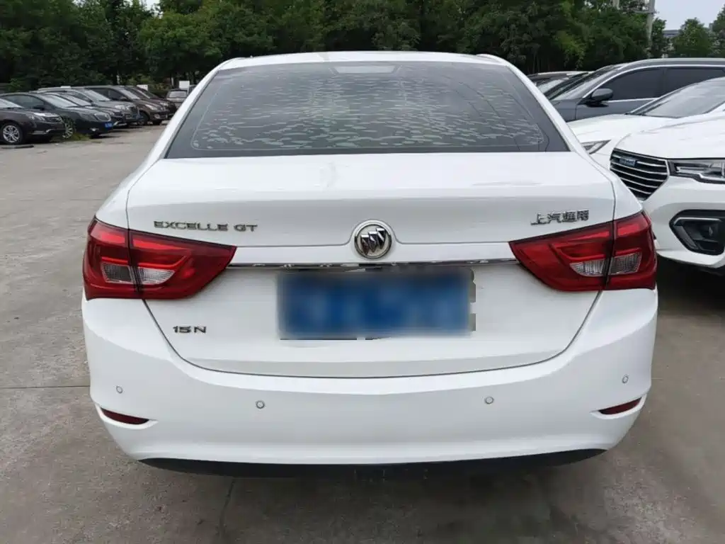 Buick Excelle — миниатюра 6