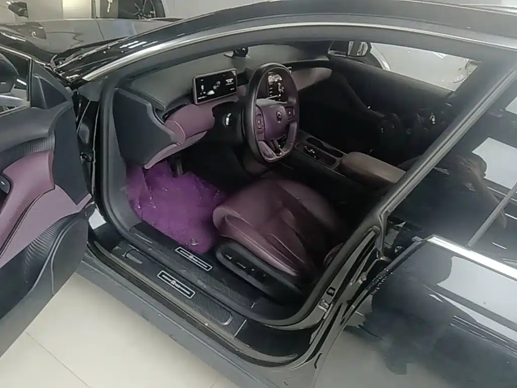 NIO ET5T — миниатюра 16