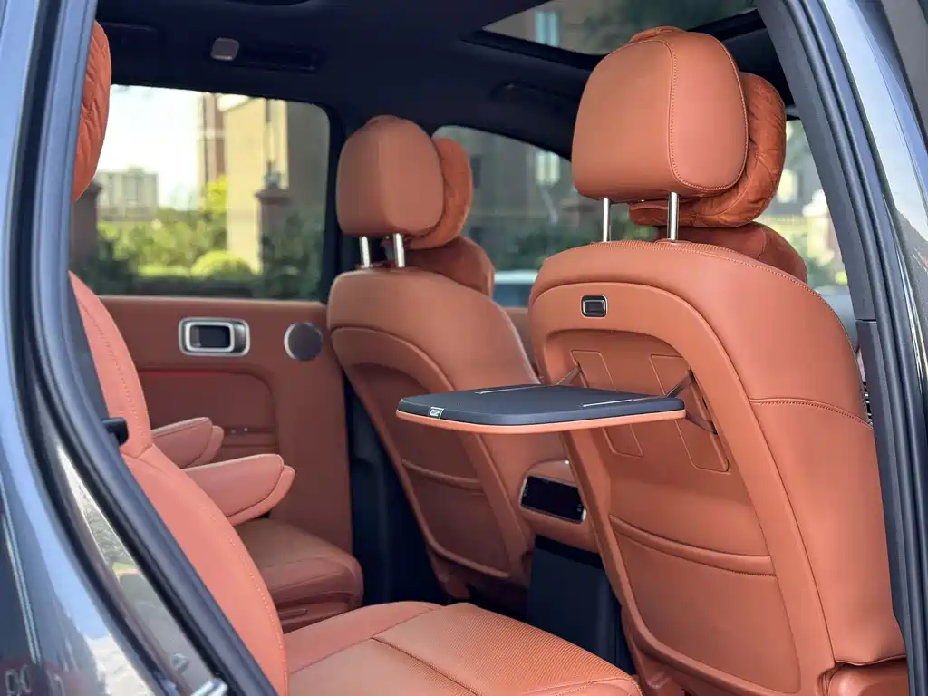 Li Auto Li L8 — миниатюра 16