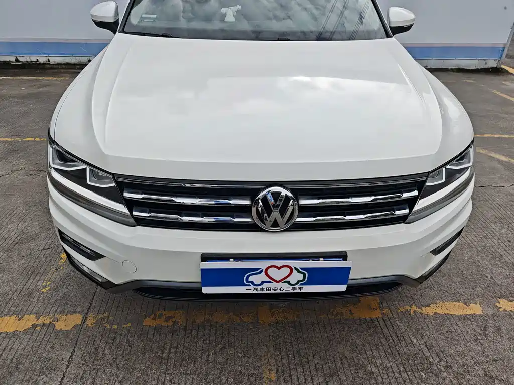 Volkswagen Tiguan L — миниатюра 3