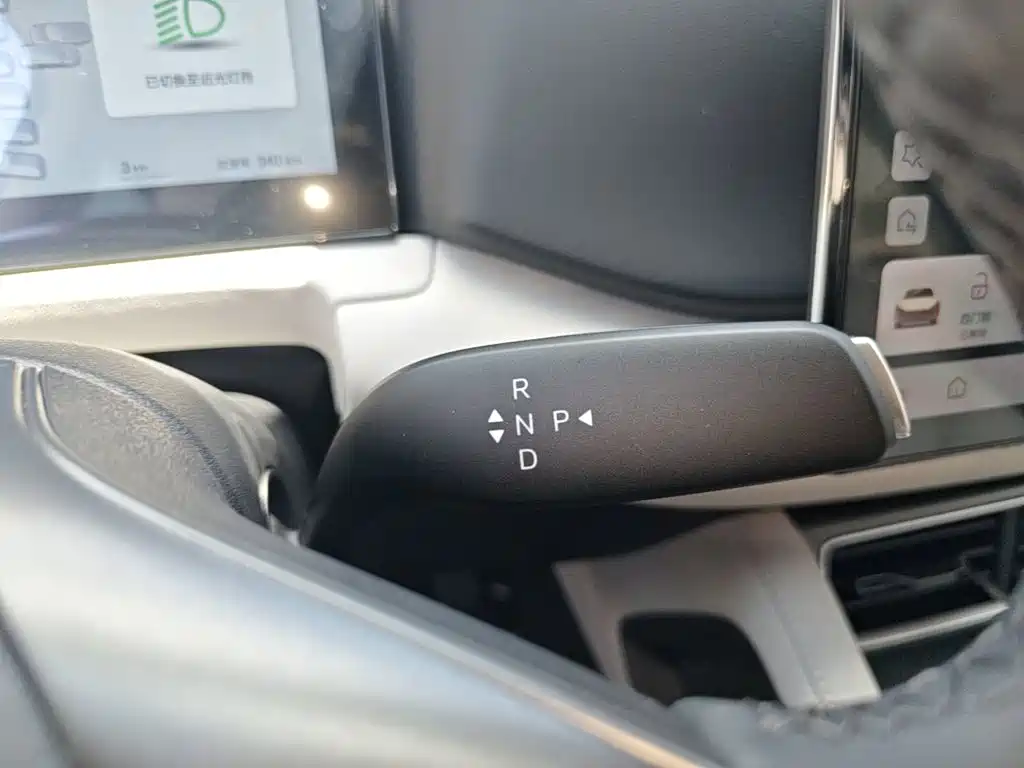 BYD Yuan UP — миниатюра 14