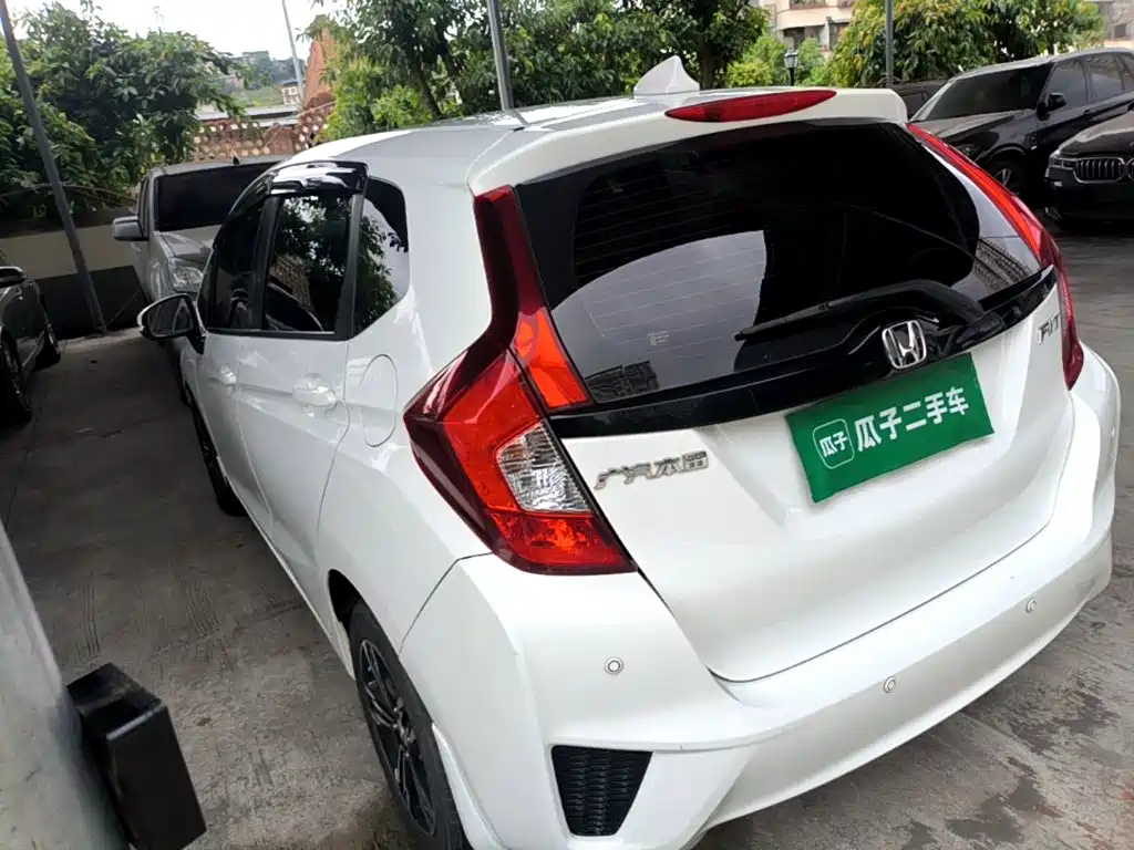 Honda Fit — миниатюра 5