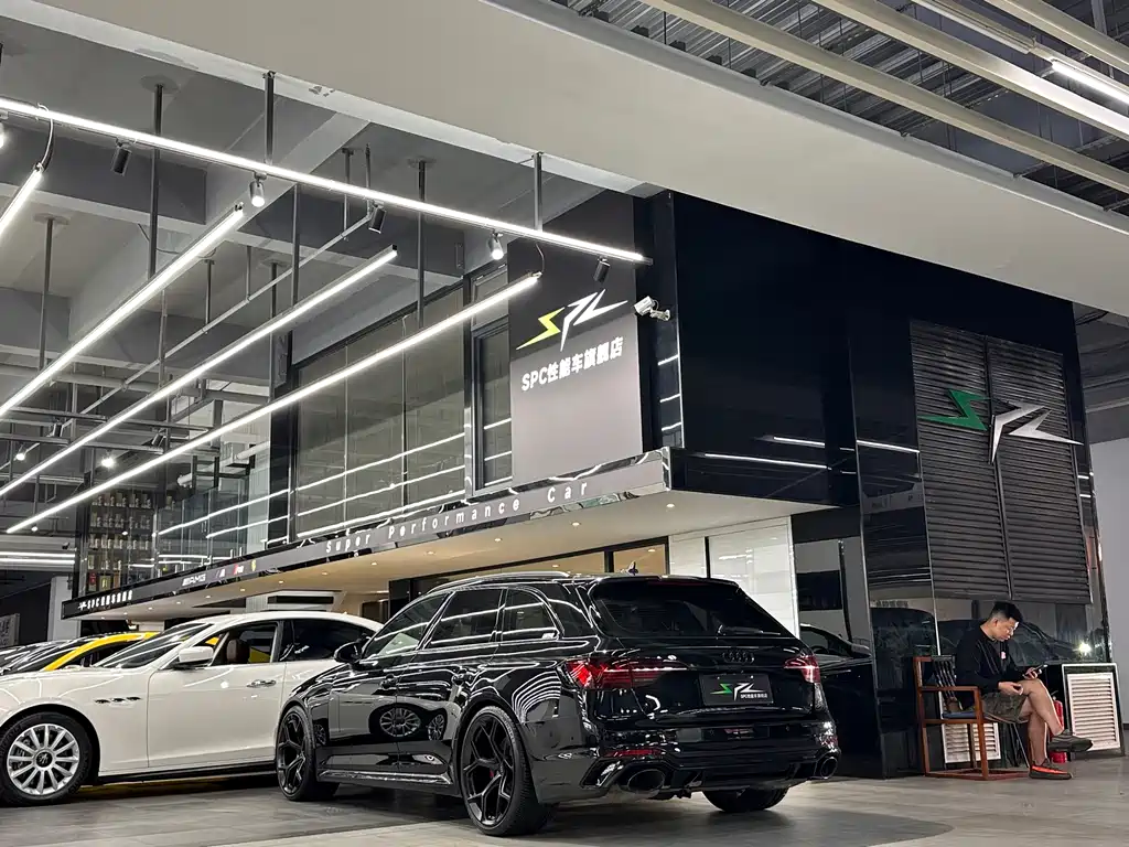Audi RS 4 — миниатюра 17