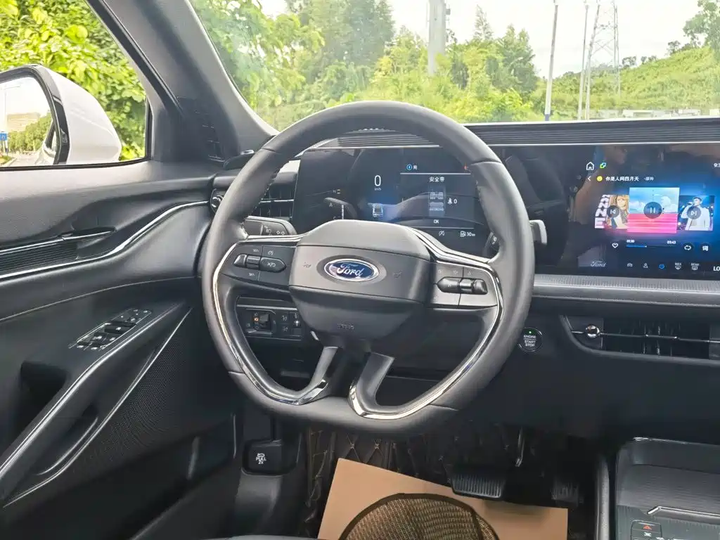 Ford Mondeo — миниатюра 11
