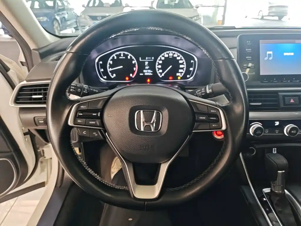 Honda Accord — миниатюра 11