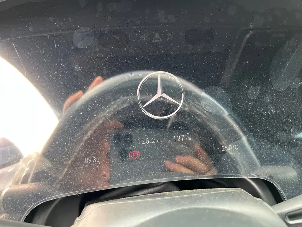 Mercedes-Benz EQS SUV — миниатюра 9