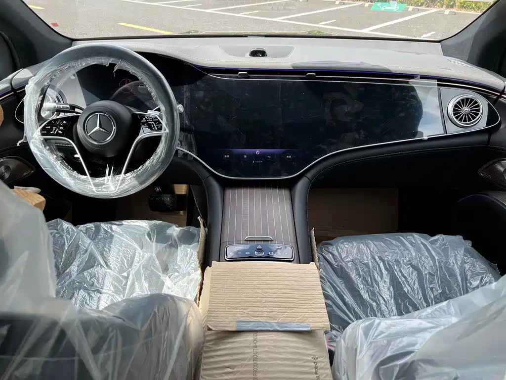 Mercedes-Benz EQS SUV — миниатюра 14