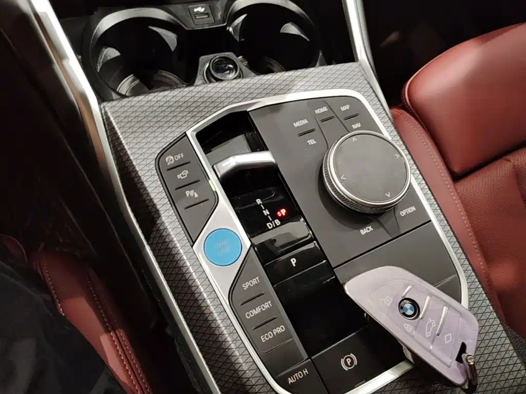 BMW i3 — миниатюра 14