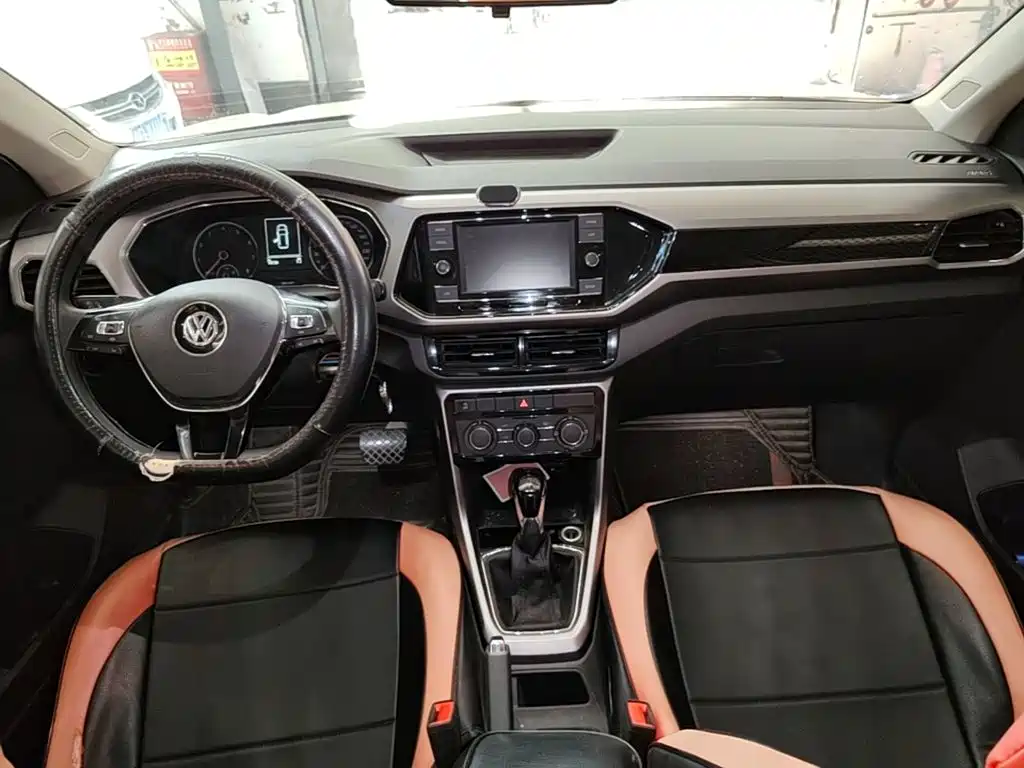 Volkswagen T-Cross — миниатюра 10
