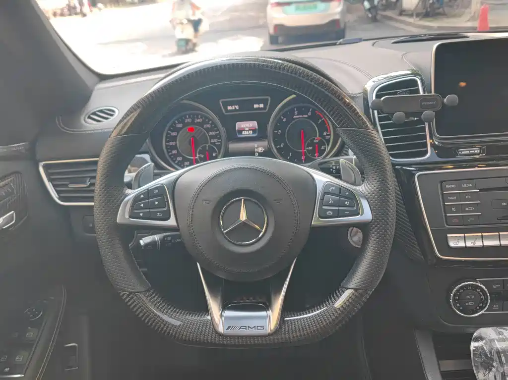Mercedes-Benz GLE AMG — миниатюра 11