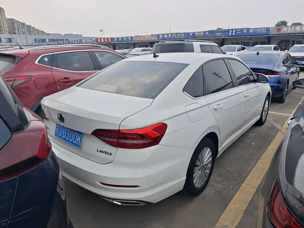 Volkswagen Lavida — миниатюра 16