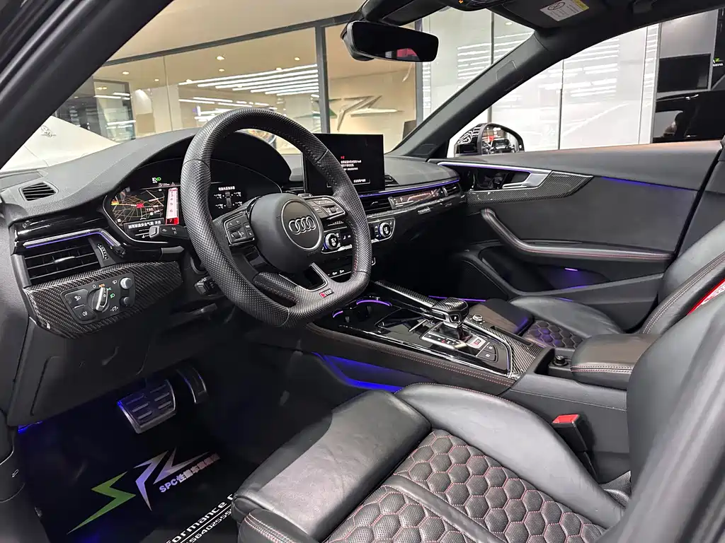 Audi RS 4 — миниатюра 5