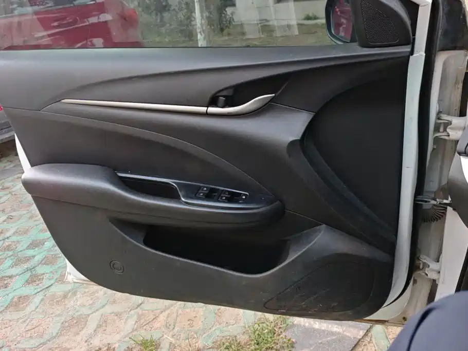 Buick Excelle — миниатюра 7