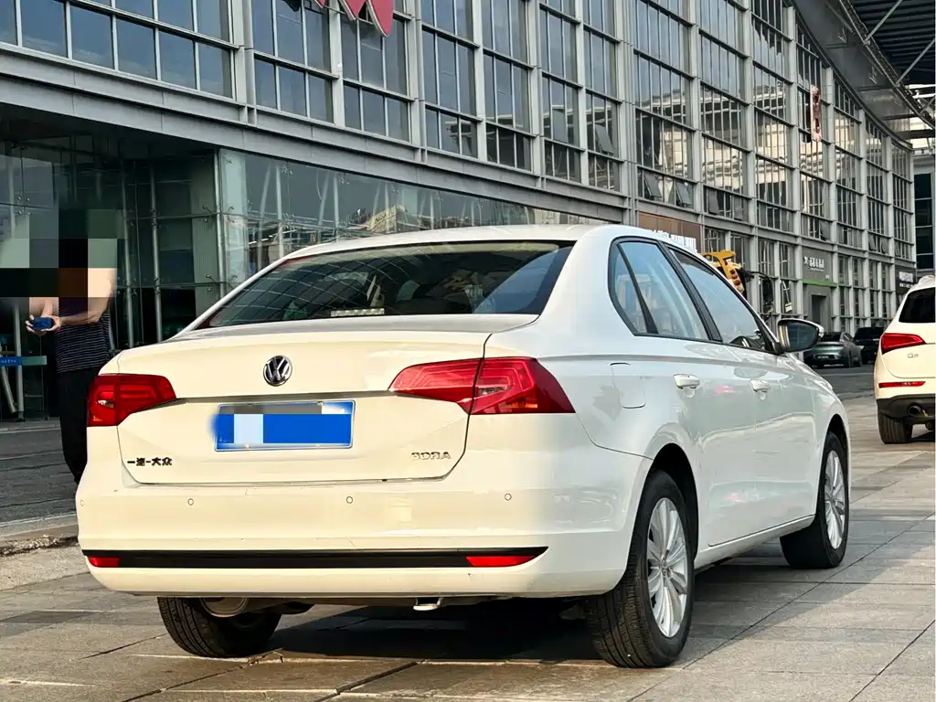 Volkswagen Bora — миниатюра 4