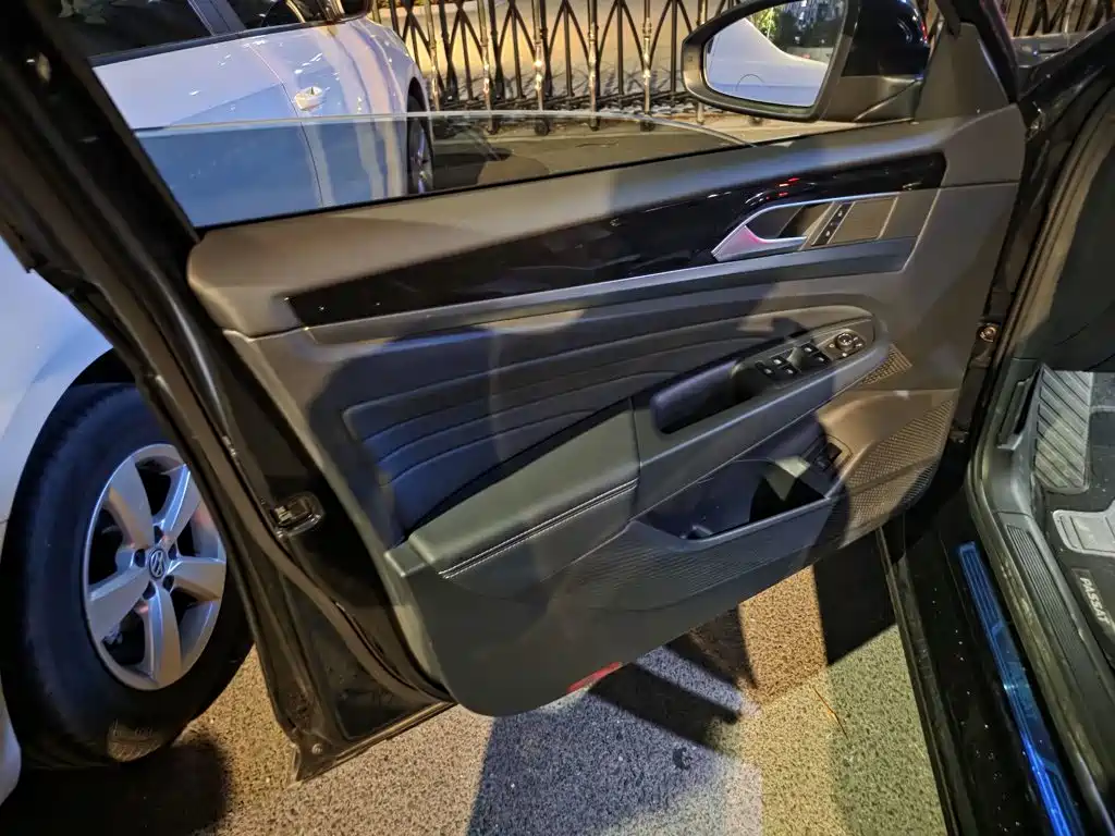 Volkswagen Passat — миниатюра 14